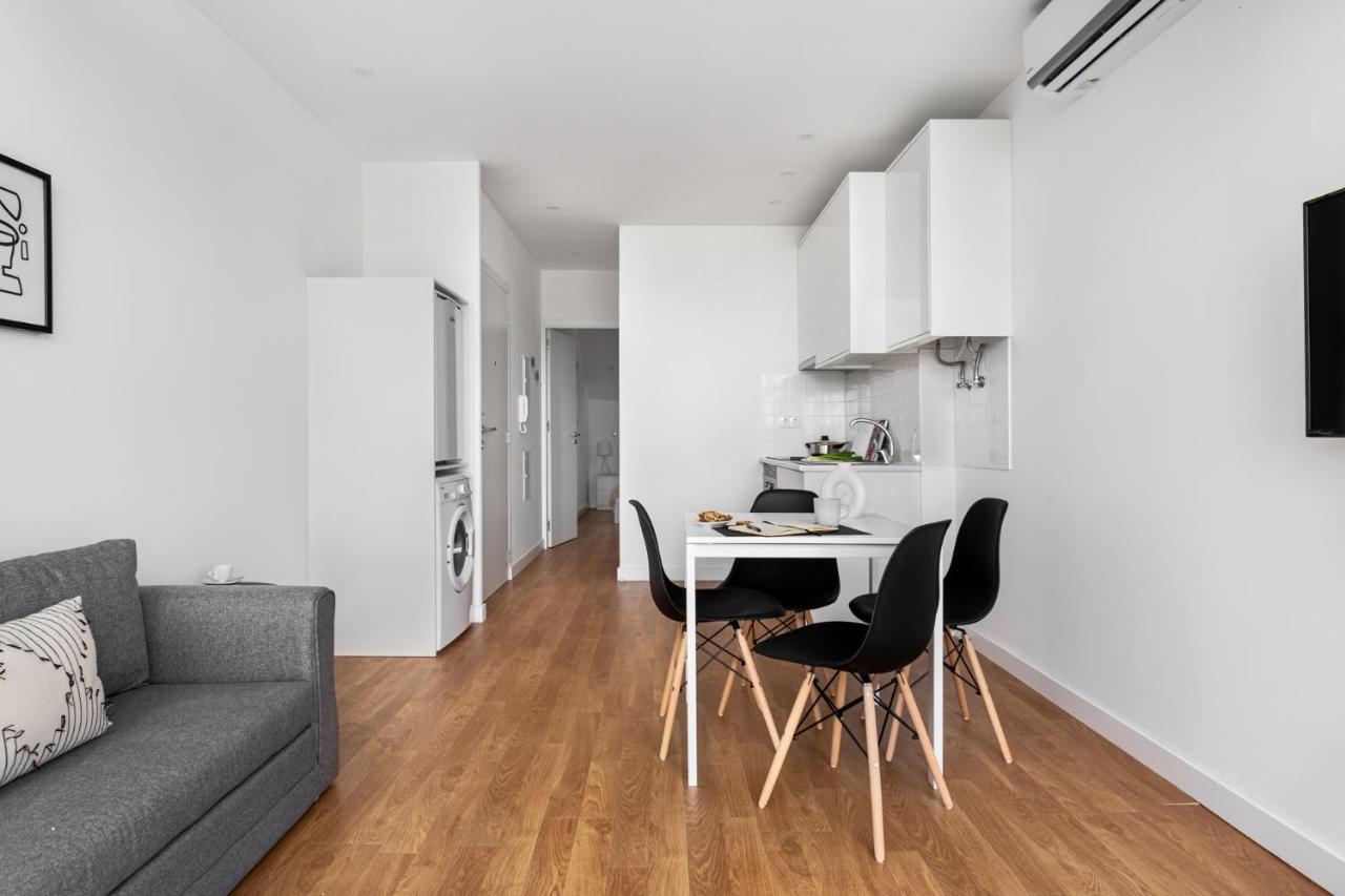 Altido Brand New Elegant Apartments With Terraces In Ajuda Lisbona Esterno foto
